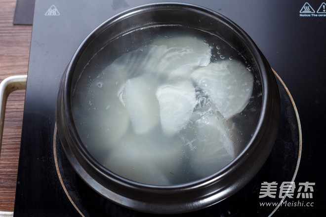 Beef Balls and White Radish Soup recipe