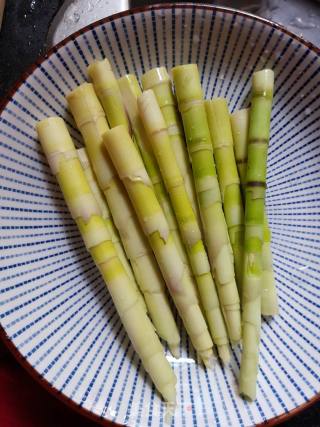 Stir-fried Spring Bamboo Shoots with Pork Belly recipe