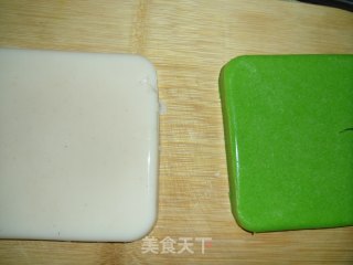 Fun with Collagen-two-color Skin Jelly Cube recipe