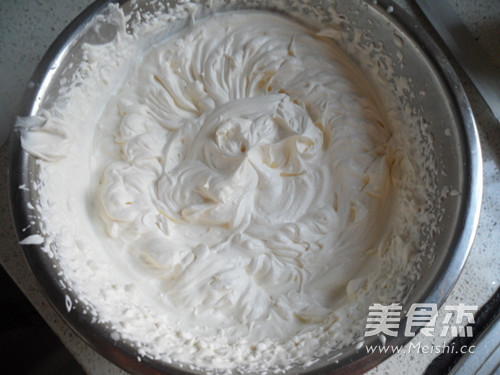 Heart Shaped Cream Cake recipe
