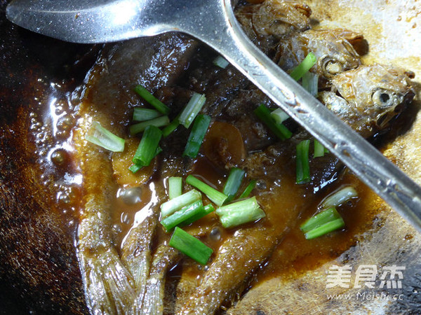 Braised Small Yellow Croaker recipe