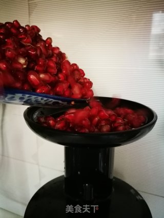 Freshly Squeezed Pomegranate Juice recipe