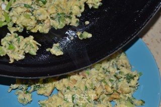 Scrambled Eggs with Wheat Celery recipe