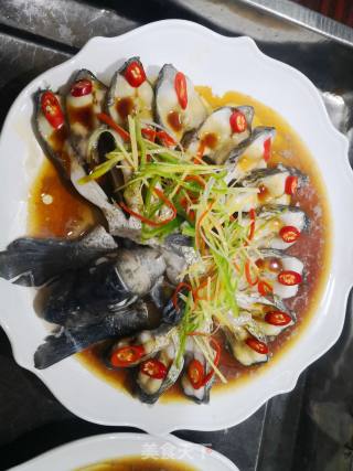 Peacock Steamed Wuchang Fish recipe