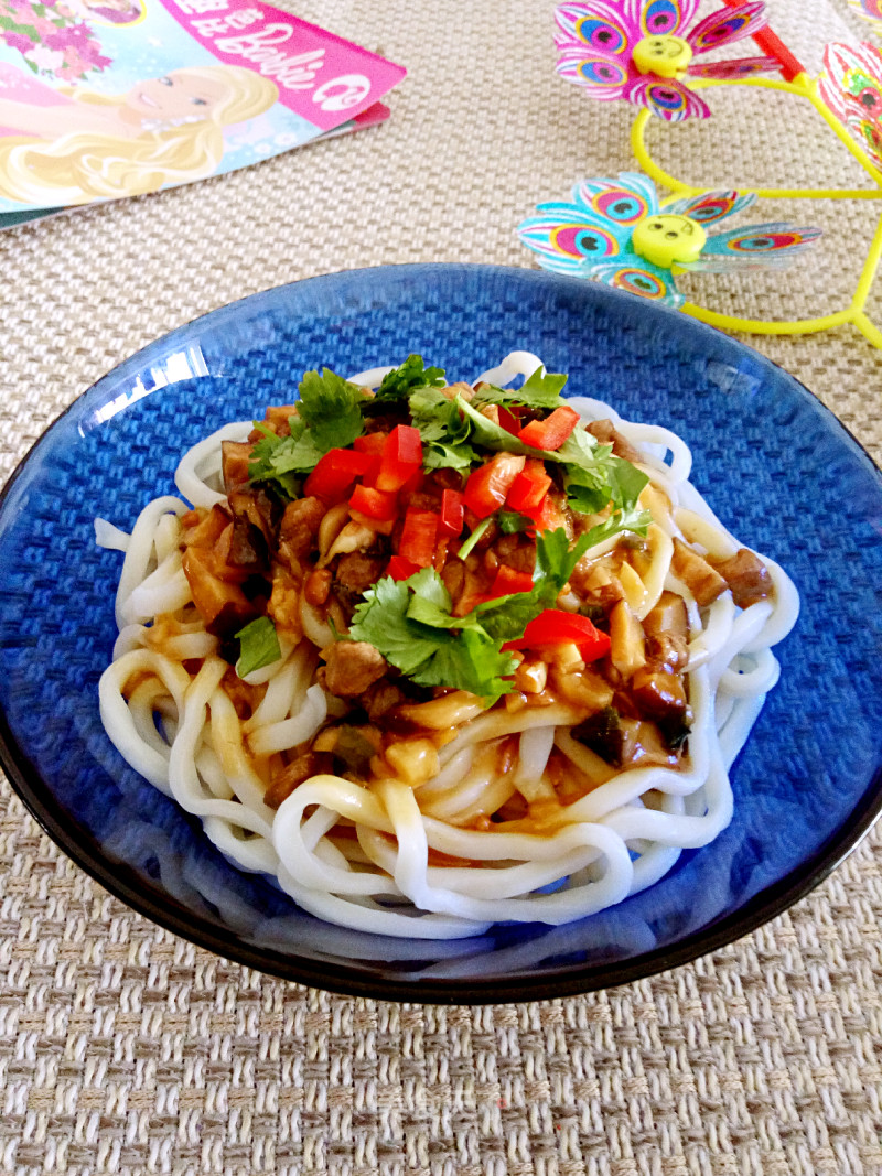 Noodles with Mushroom Meat Sauce recipe