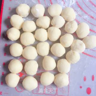 Bean Paste Meal Buns recipe