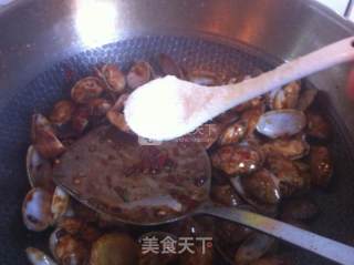 Spicy Stir-fried Flower Beetle recipe