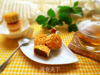 Cantonese Red Bean Paste Mooncake recipe