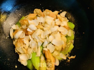 Braised Fritters with Hemp Seeds and Loofah and Lily recipe