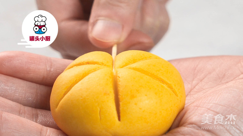 Mini Pumpkin Bean Paste Buns recipe