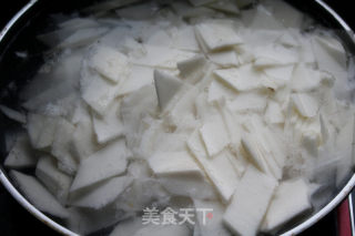 Stir-fried Chinese Mountain Pills with Hot Pepper recipe