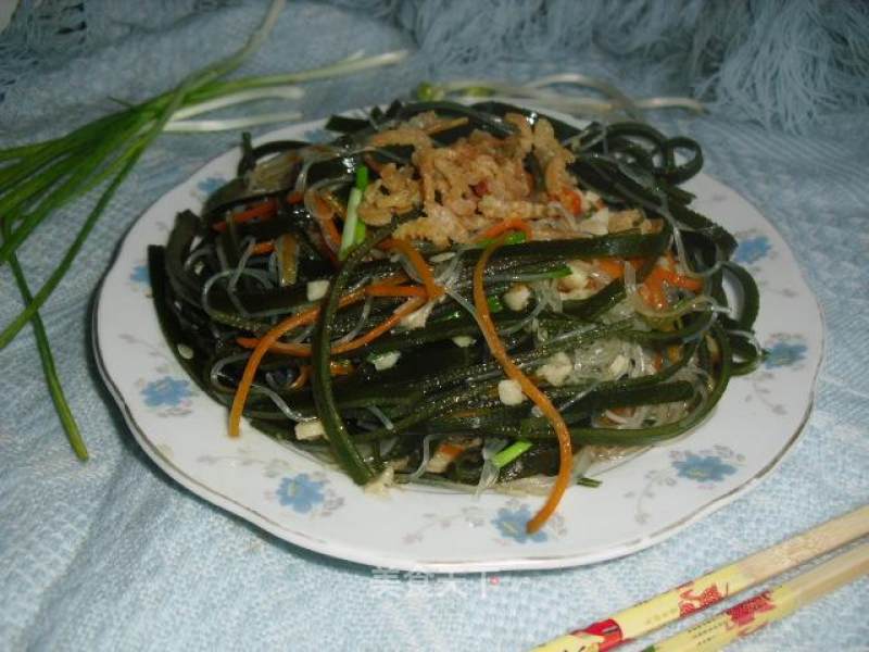 Seaweed Mixed with Carrot and Kelp recipe