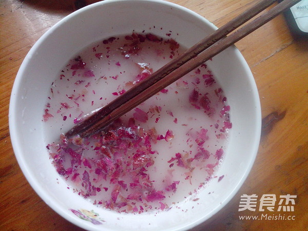 Rose White Jelly recipe