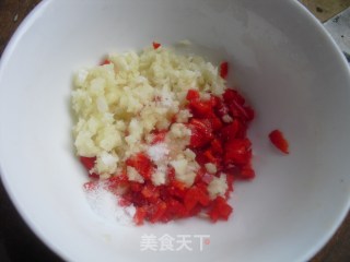 Steamed Loofah with Garlic Vermicelli recipe