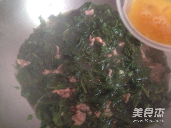 Chinese Wolfberry Leaf Lean Meat Egg Drop Soup recipe