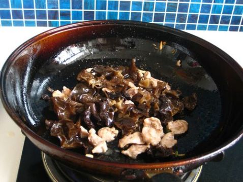 Beijing-style Mushu Meat recipe