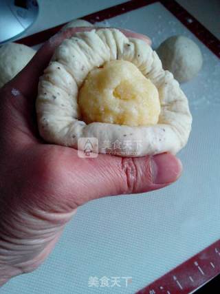 Flower Coconut Bread recipe