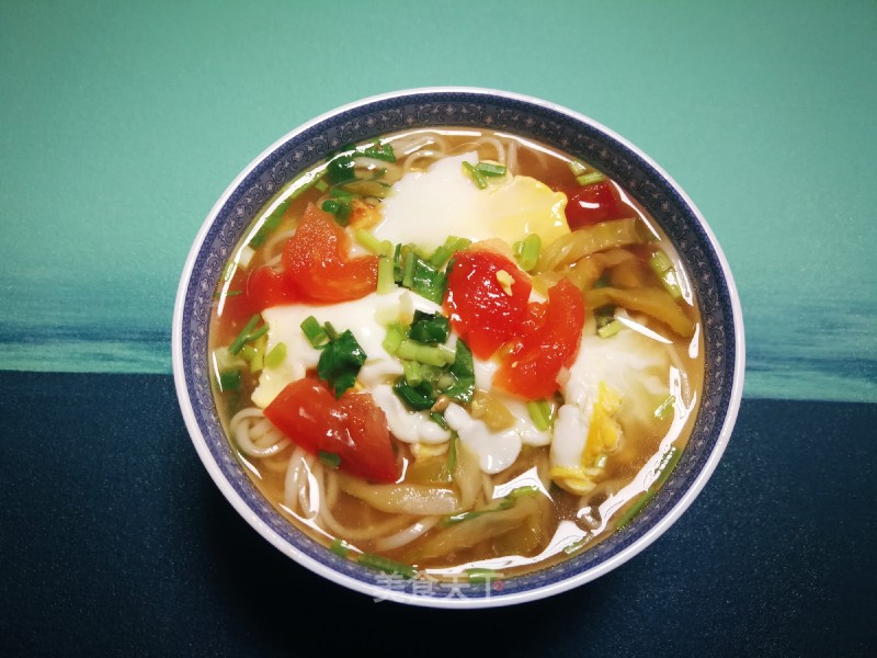 Clear Noodle Soup with Mustard and Egg