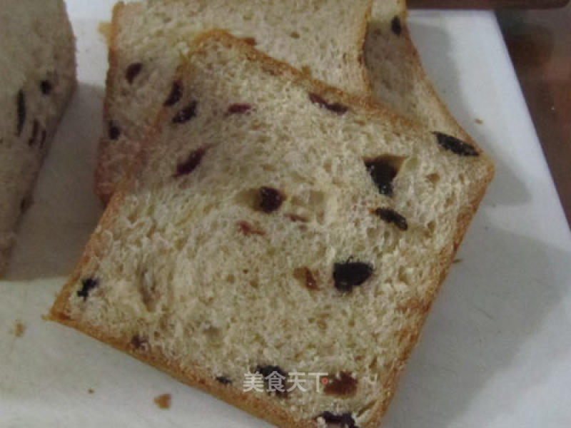 Wine-flavored Dried Fruit Toast recipe