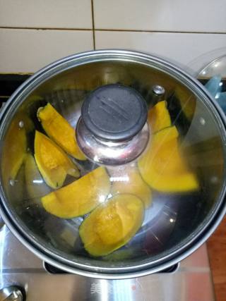 Steamed Beibei Pumpkin recipe