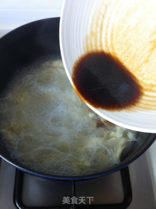 Noodles with Sea Rice and Egg recipe