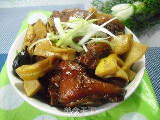 Spring Bamboo Shoots Roasted Pig Bend recipe