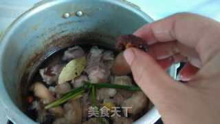 Braised Pork Knuckles recipe