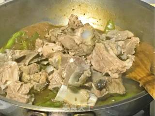 Braised Kidney Beans with Ribs recipe