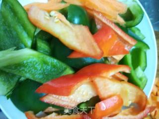 Stir-fried Beef with Bell Peppers and Carrots recipe