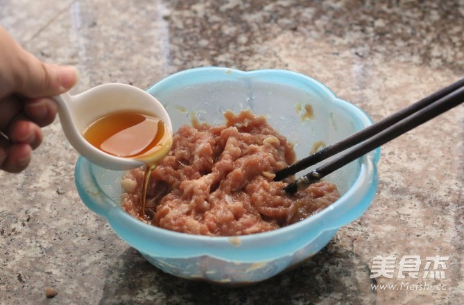 Dumplings Stuffed with Cabbage and Pork recipe