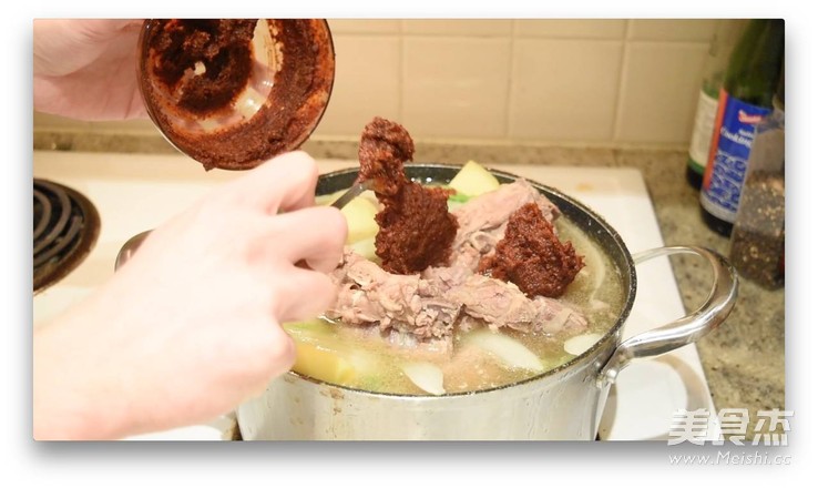 Korean Pork Bone Potato Soup recipe
