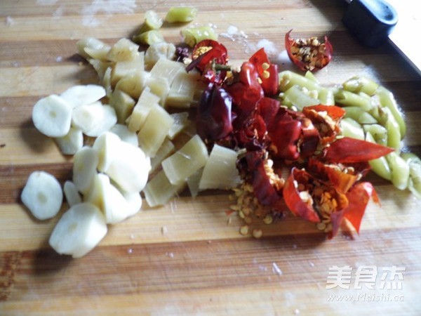 Chongqing Qianjiang Chicken Miscellaneous recipe