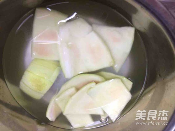 Hot and Sour Watermelon Rind recipe