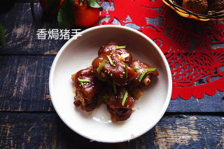 Baked Pork Knuckles recipe