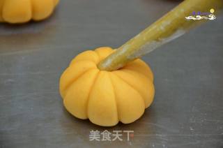 Small Pumpkin Buns recipe
