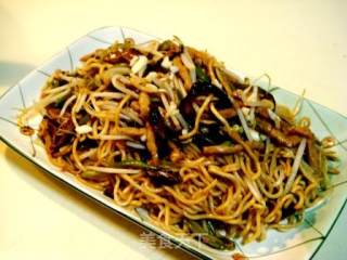 Assorted Fried Noodles with Shredded Pork recipe