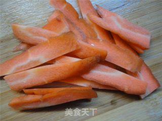 Stir-fried Green Peppers with Shrimp Skins recipe
