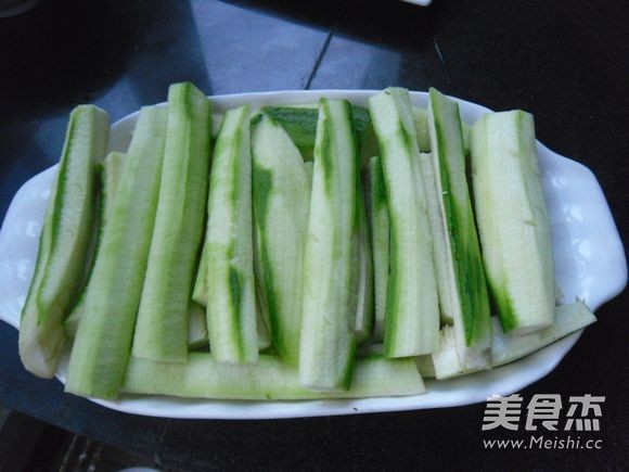 Loofah Steamed Pork recipe