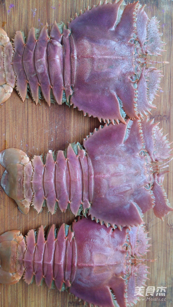 Steamed Nine-tooth Fan Shrimp with Garlic recipe