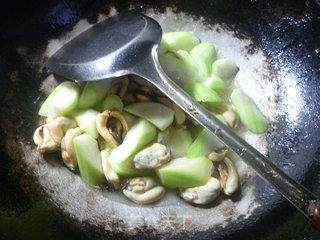 Stir-fried Mussels with Night Blossoms recipe