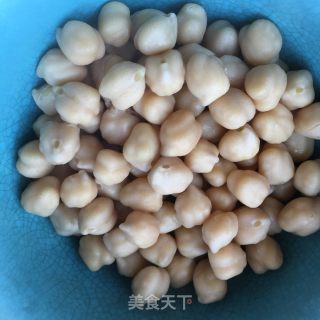 Salted Toon Mixed with Chickpeas recipe