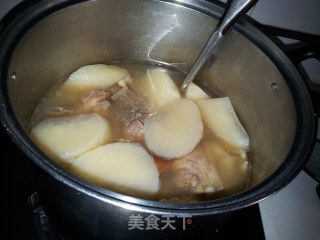 Robe Octopus Pork Bone Soup recipe