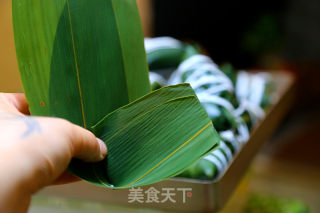 Fresh Meat and Egg Yolk Rice Dumplings recipe