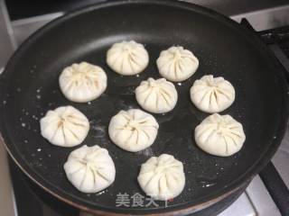 Fresh Meat Fried Buns recipe