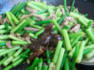 Tenderloin Stir-fried Garlic Sprouts recipe