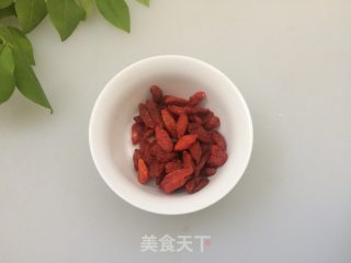 Oatmeal Goji Porridge recipe