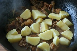 Cheaper Than Lamb, More Nutritious Than Pork, Simple Stew in A Pot, Nourishing and Warming Up! recipe