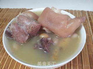 Pork Trotters and Peanut Soup recipe