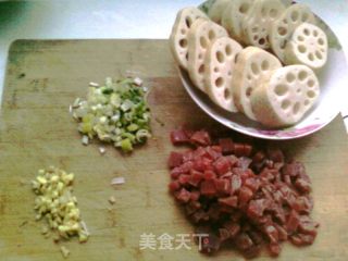 My Private Kitchen-fragrant Fried Beef and Lotus Root recipe