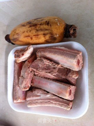 Red Lotus Pork Ribs Soup recipe